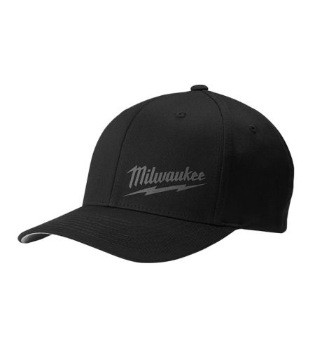 Milwaukee   "fitted Hat Black